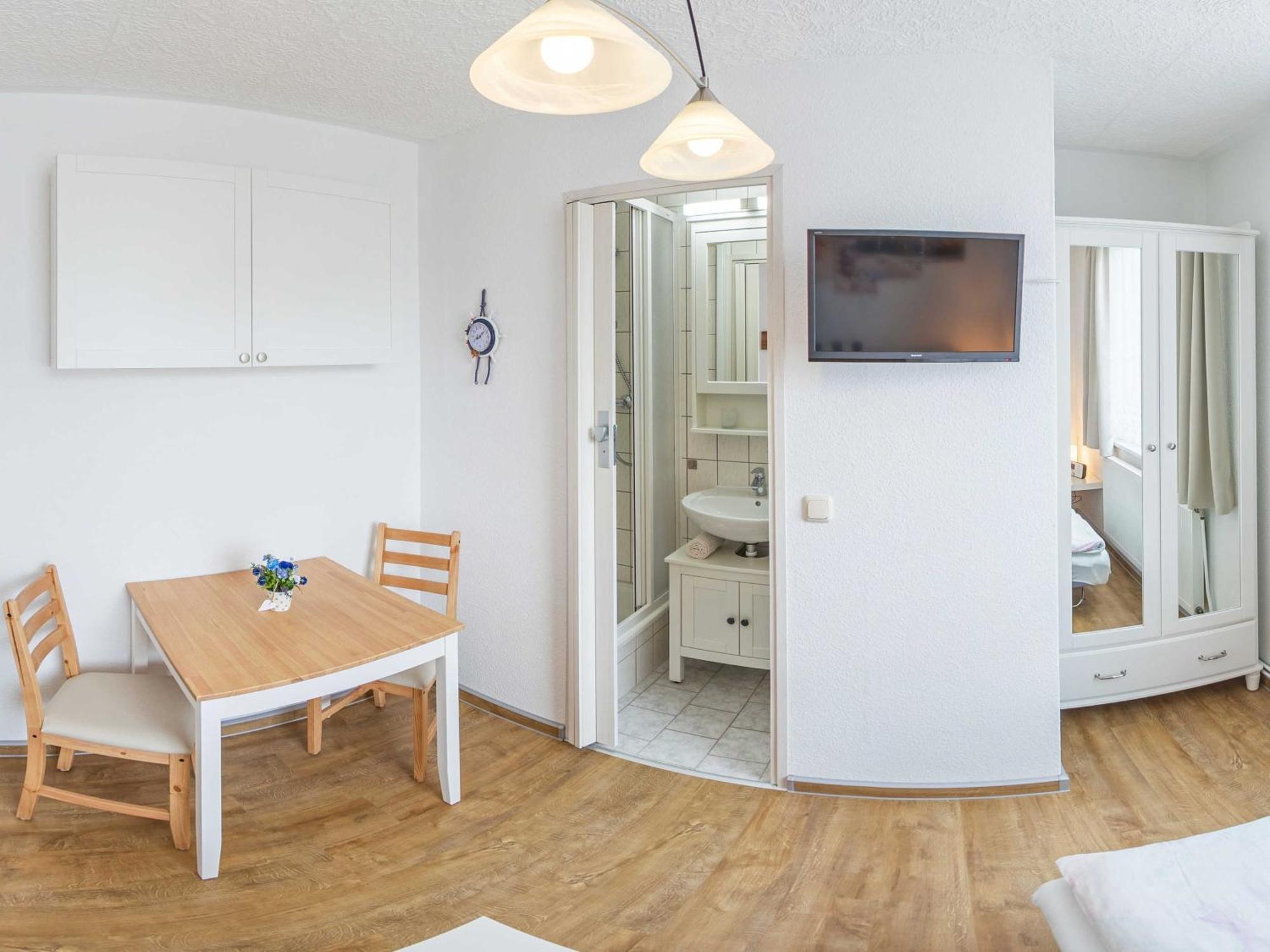 Ferienunterkuenfte Liliane Apartment Gohren Bagian luar foto