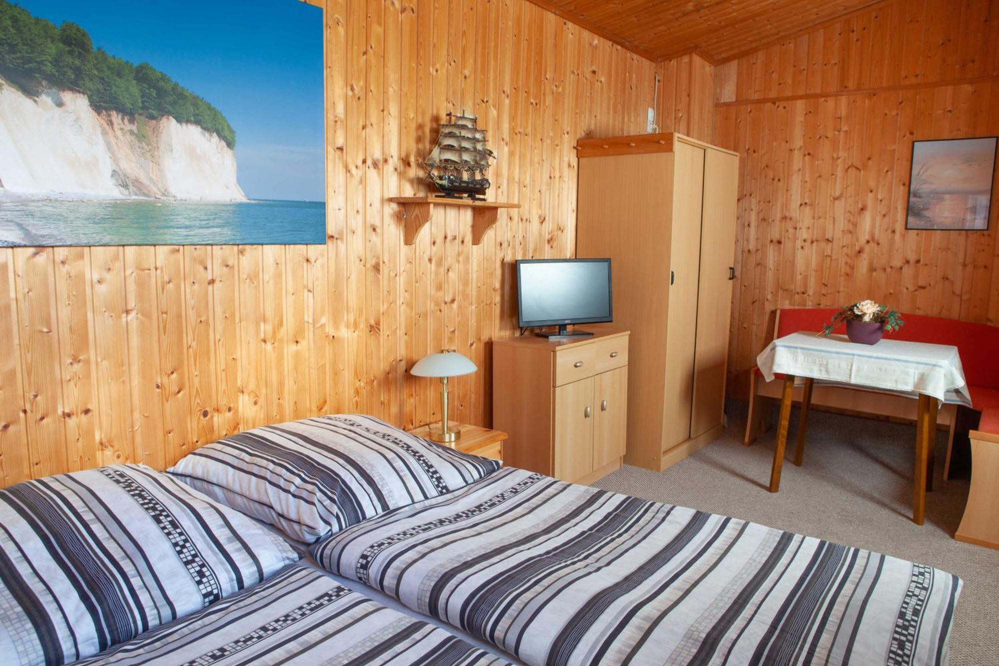 Ferienunterkuenfte Liliane Apartment Gohren Bagian luar foto